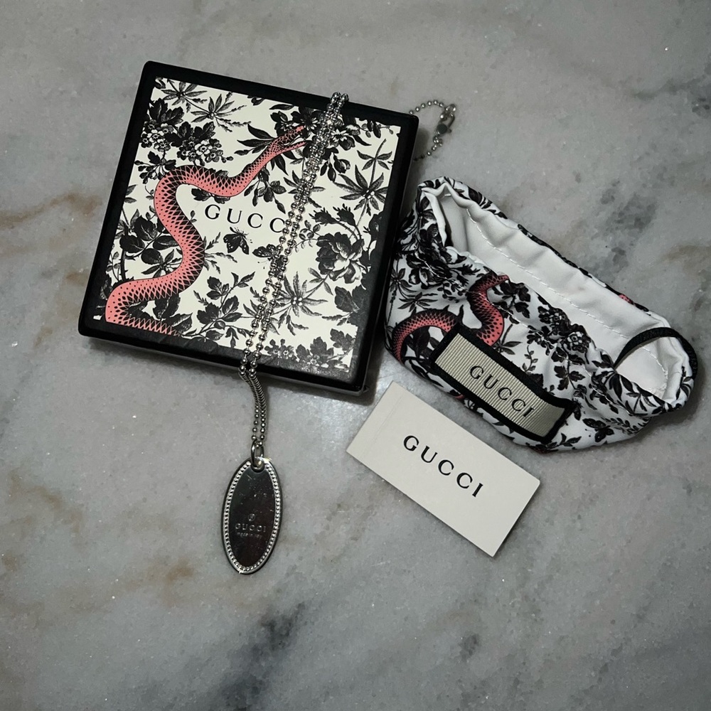 925 Gucci Sterling Silver Boule Oval Pendant Necklace